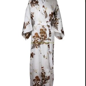 Crane Design Japanese Kimono with gold Chrysanthemum Women One Size - unique!